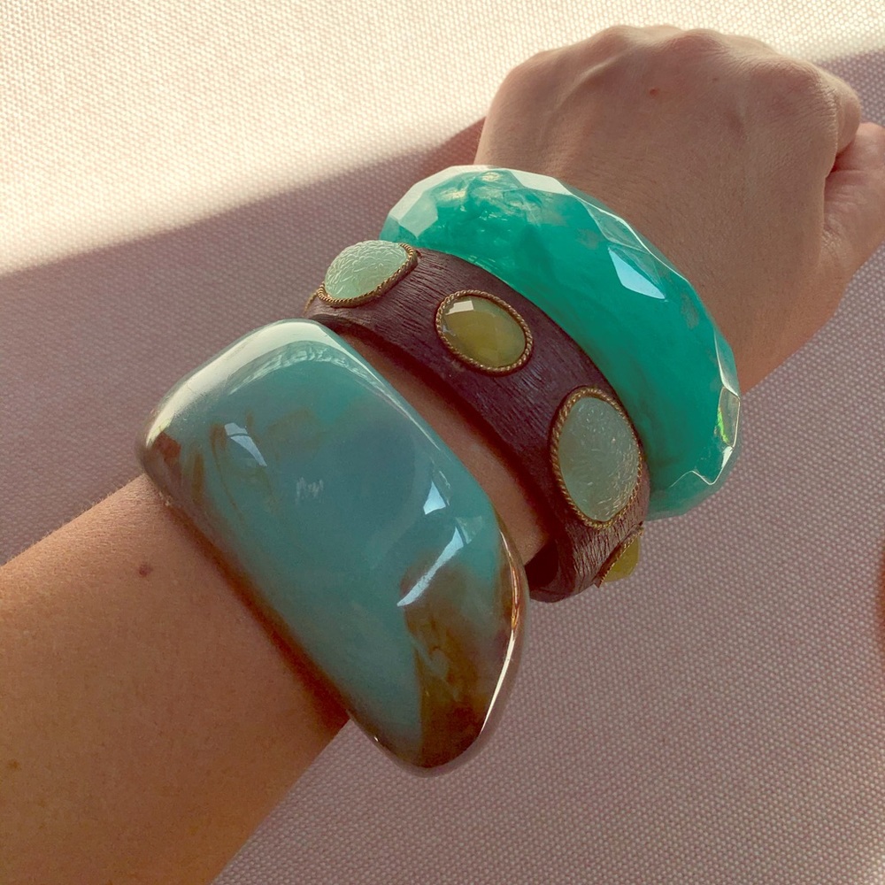 Bundle of turquoise themed bangles